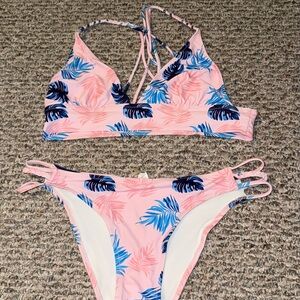 Cupshe Pink and Blue Leaf Print Bikini